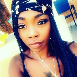 Meet your Posher, Kristina